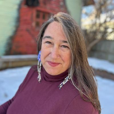 Head shot of Heid Erdrich