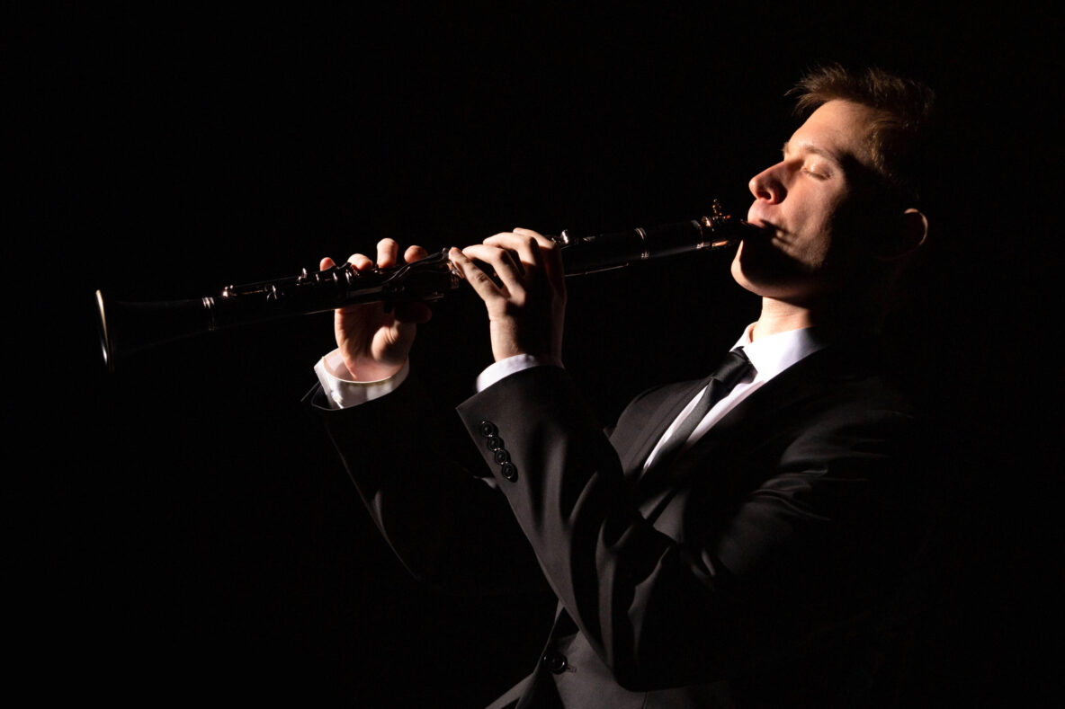 Eric Schultz headshot