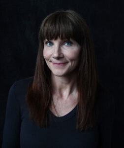 Head shot of Maggie Anderson