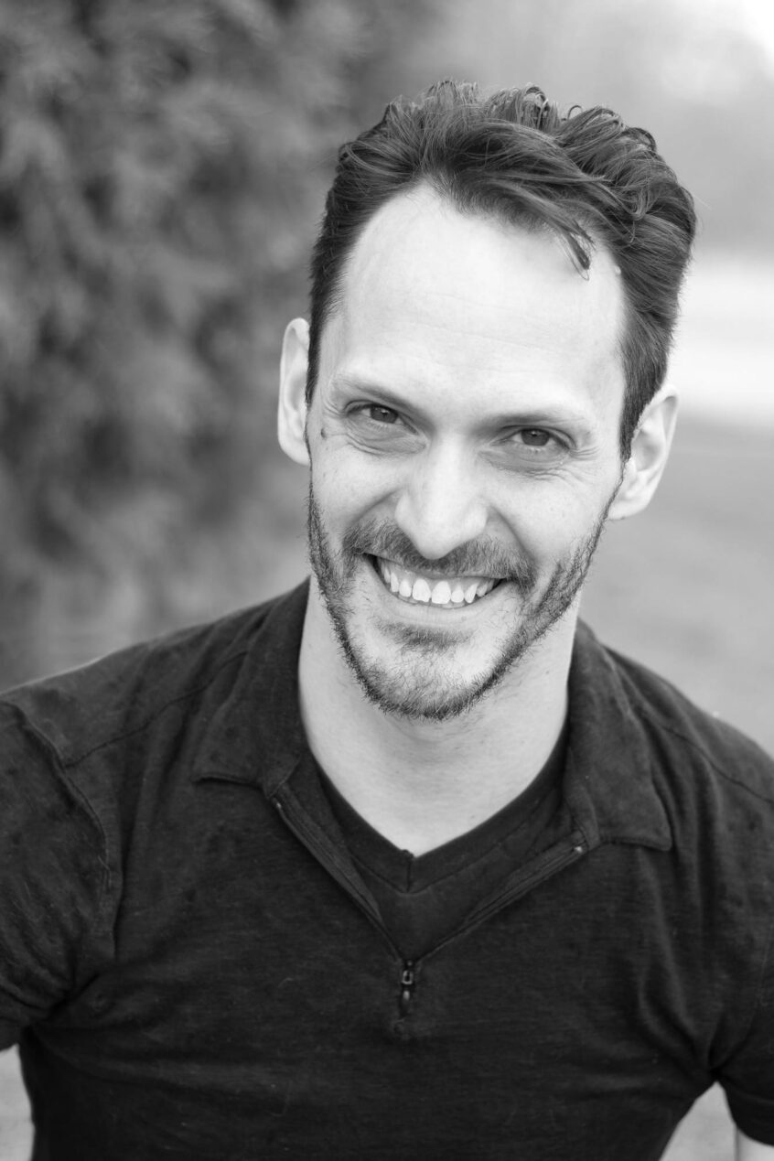 Andrew Lester headshot